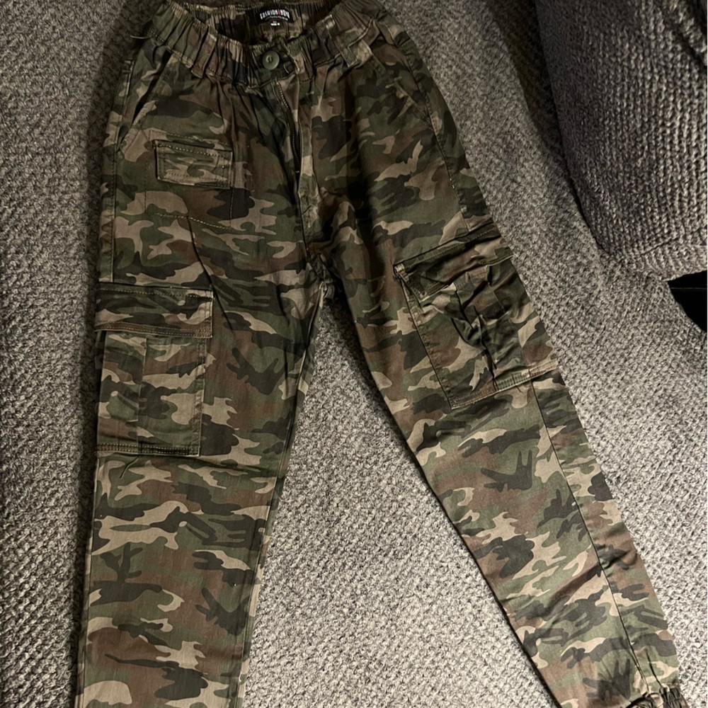 Camo joggers. Size medium